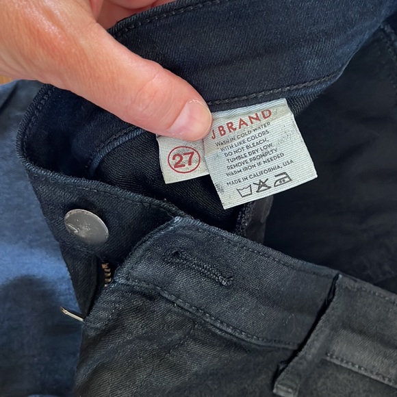 J BRAND Agnes Jeans in Black - Picture 3 of 6